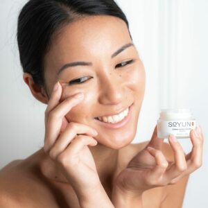Crème contour des yeux à la vitamine C